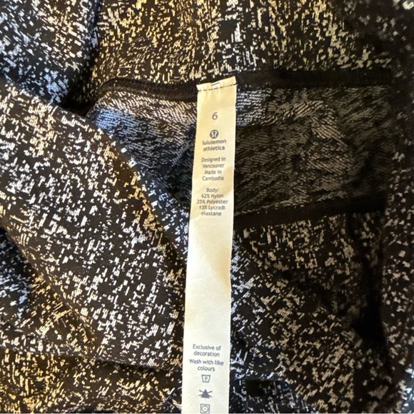 Lululemon Wunder Under Leggings in Black White Jacquard Print Womens Size 6 Gym - Picture 7 of 10
